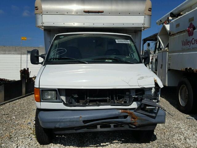 1FDWE35L86HA76393 - 2006 FORD E350 SUPER WHITE photo 9