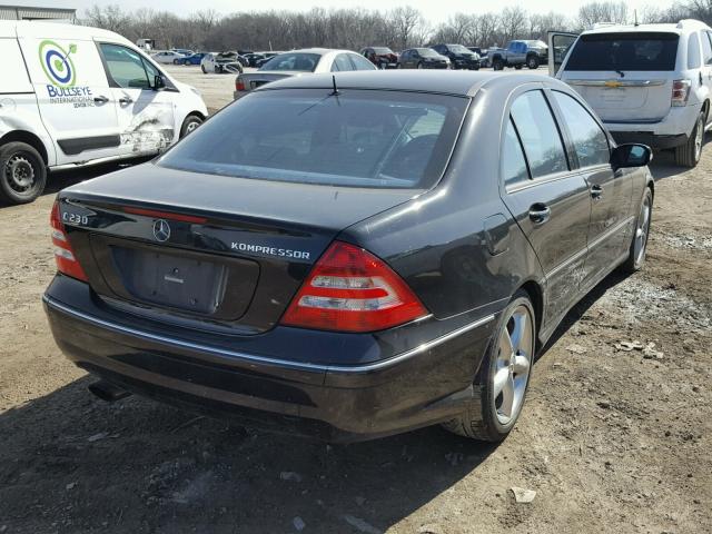 WDBRF40J15F674957 - 2005 MERCEDES-BENZ C 230K SPO BLACK photo 4