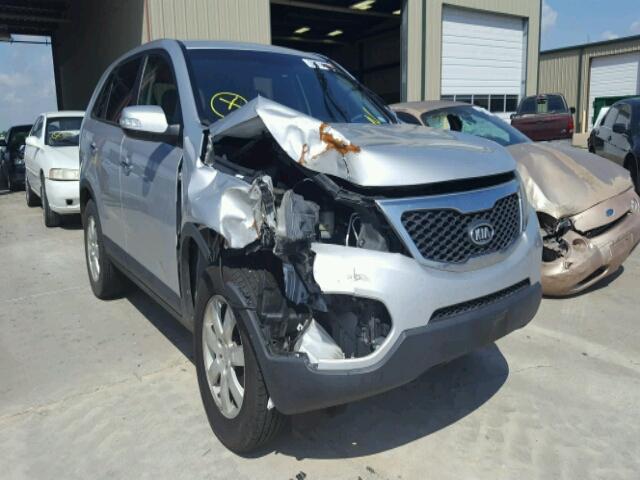 5XYKT3A18CG190640 - 2012 KIA SORENTO SILVER photo 1