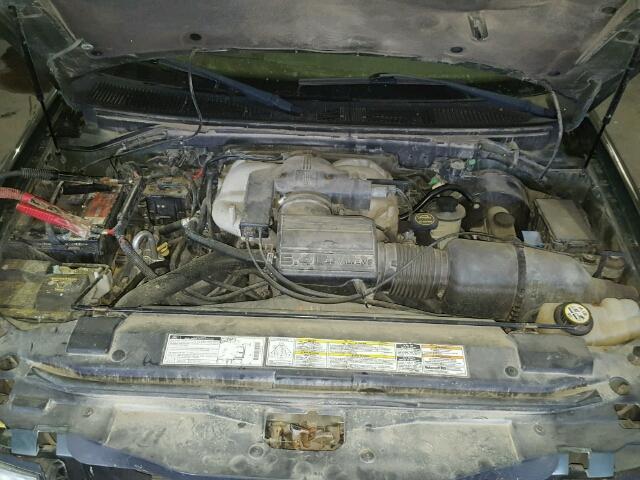 5LMFU28R01LJ21522 - 2001 LINCOLN NAVIGATOR მწვანე ფოტო 7