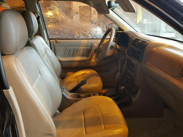 4S6DM58WX24400111 - 2002 HONDA PASSPORT E 黑色 照片 5