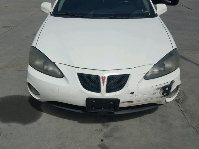 2G2WP552881122770 - 2008 PONTIAC GRAND PRIX WHITE photo 9