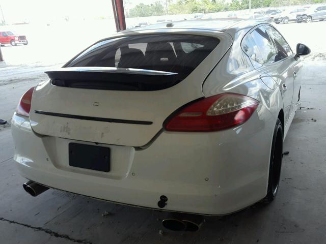 WP0AA2A70BL017679 - 2011 PORSCHE PANAMERA 2 WHITE photo 4