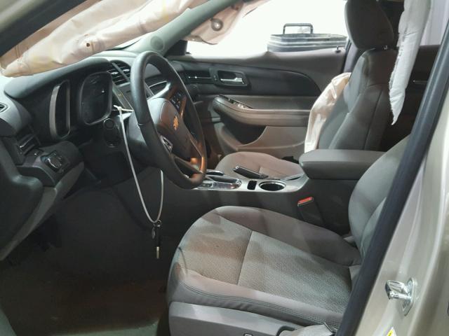 1G11B5SL1FF352375 - 2015 CHEVROLET MALIBU LS თაფლისფერი ფოტო 5