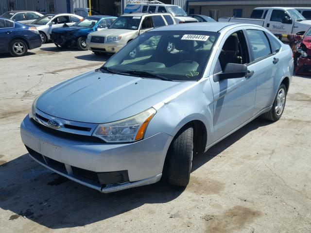 1FAHP34N38W225761 - 2008 FORD FOCUS S/SE BLUE photo 2