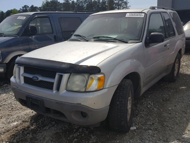 1FMCU70E92UC22405 - 2002 FORD EXPLORER S SILVER photo 2