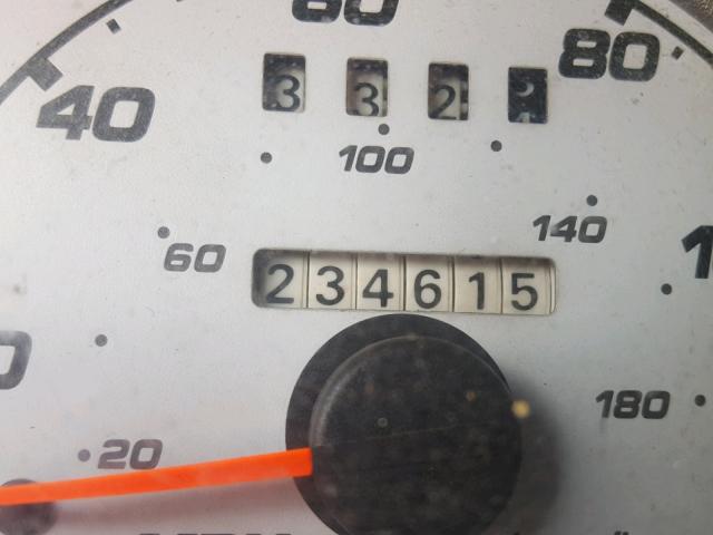 1FMCU70E92UC22405 - 2002 FORD EXPLORER S SILVER photo 8