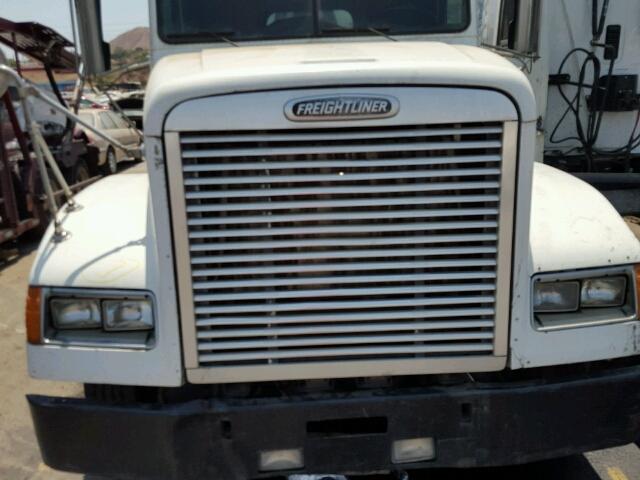 1FUYDCXB5XPB69170 - 1999 FREIGHTLINER CONVENTION WHITE photo 7