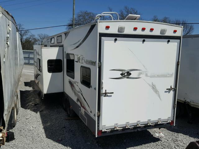 4YDF3732X8F810667 - 2008 KEYSTONE TRVL TRL WHITE photo 3