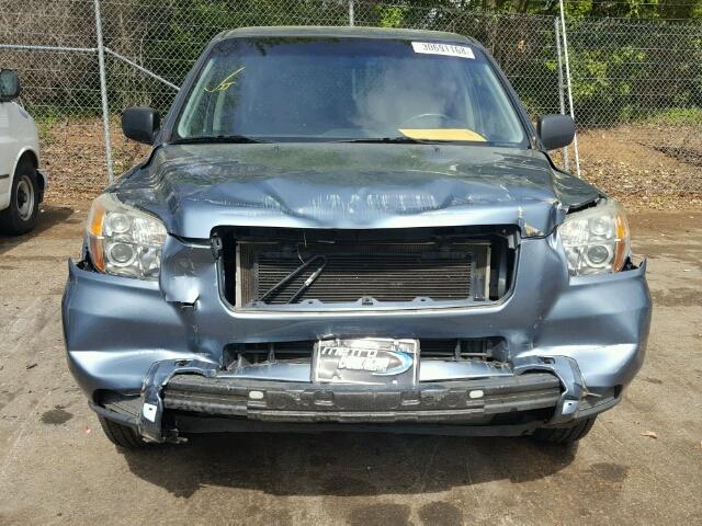 5FNYF281X6B038386 - 2006 HONDA PILOT LX BLUE photo 9