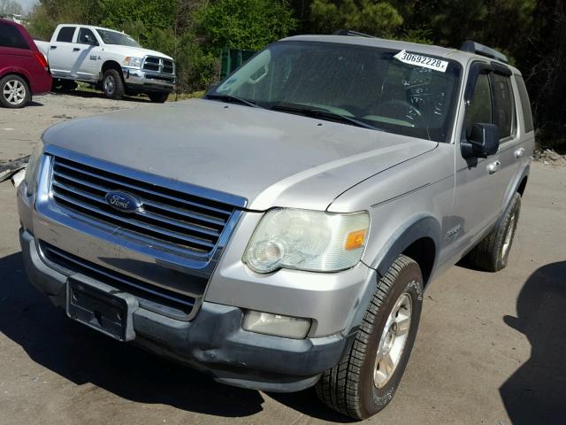 1FMEU63E57UA95223 - 2007 FORD EXPLORER X BEIGE photo 2