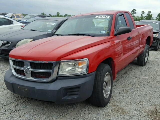 1D7HE32K68S502750 - 2008 DODGE DAKOTA SXT RED photo 2