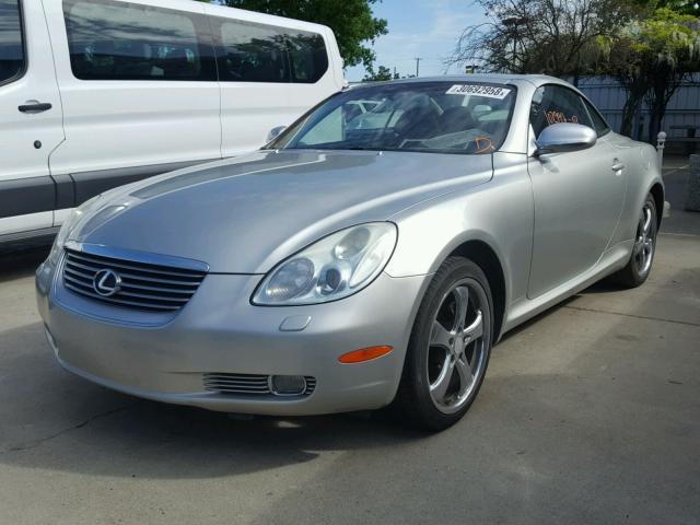 JTHFN48Y320033170 - 2002 LEXUS SC 430 SILVER photo 2