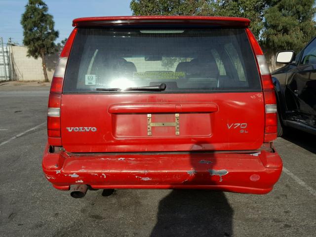 YV1LW5679W2516281 - 1998 VOLVO V70 GLT RED photo 9