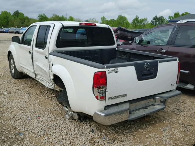 1N6AD0ER0BC403393 - 2011 NISSAN FRONTIER S WHITE photo 3