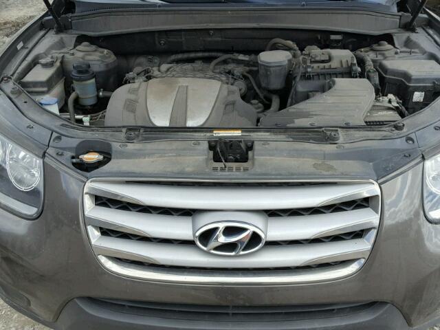 5XYZHDAG5CG168038 - 2012 HYUNDAI SANTA FE S BROWN photo 7