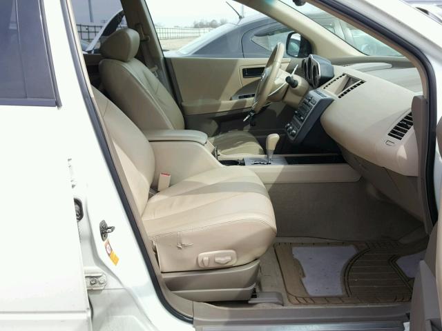 JN8AZ08W94W304678 - 2004 NISSAN MURANO SL WHITE photo 5