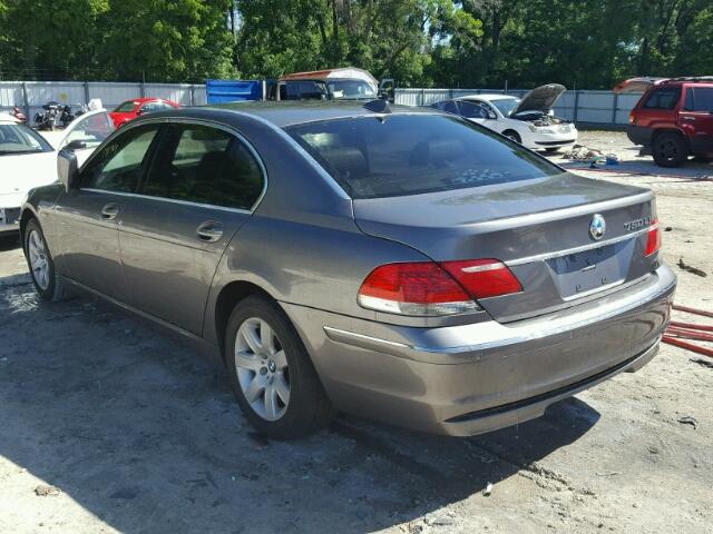 WBAHN83547DT66778 - 2007 BMW 750 GRAY photo 3