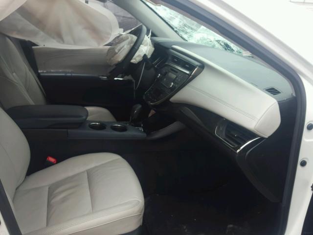 4T1BK1EBXDU013335 - 2013 TOYOTA AVALON BAS WHITE photo 5