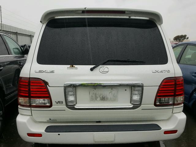 JTJHT00W743538128 - 2004 LEXUS LX 470 WHITE photo 9