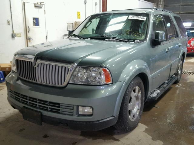 5LMFU28596LJ16842 - 2006 LINCOLN NAVIGATOR 绿色 照片 2