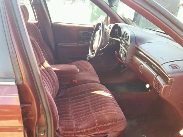 2G1WL52M1W9319235 - 1998 CHEVROLET LUMINA BAS 栗色 照片 5