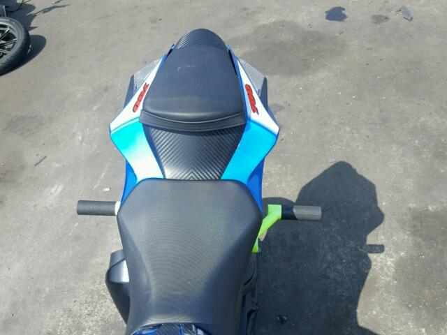 JS1GR7MA7F2101625 - 2015 SUZUKI GSX-R750 BLUE photo 6