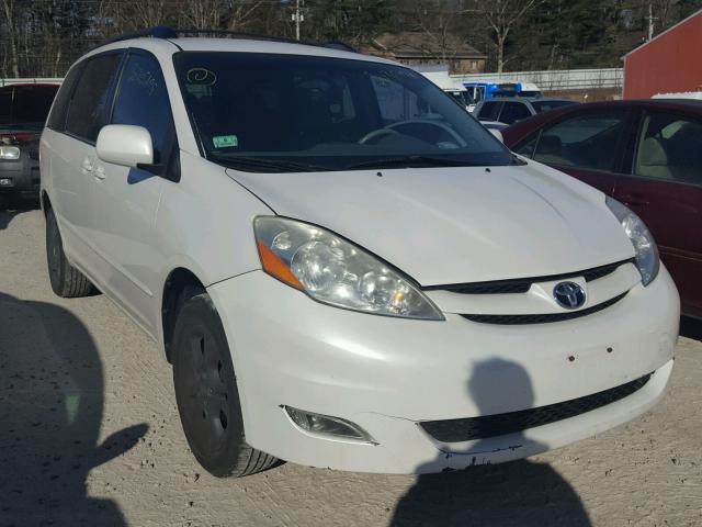 5TDBA22C06S073271 - 2006 TOYOTA SIENNA XLE WHITE photo 1