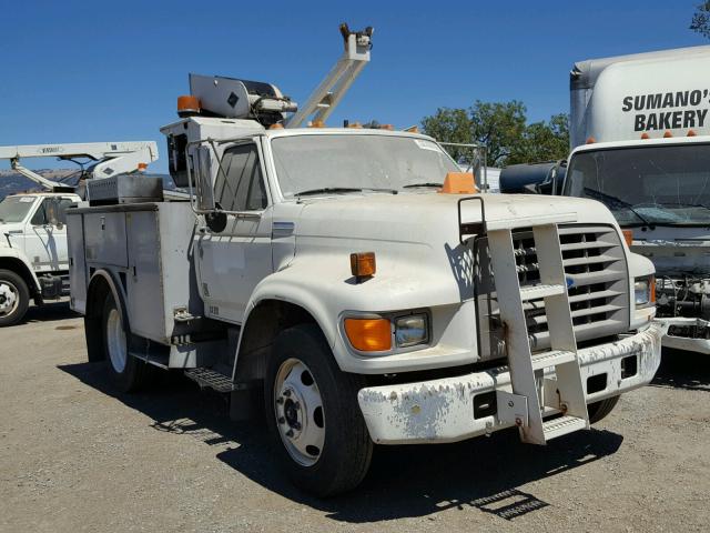 1FDMF70J7SVA20992 - 1995 FORD F700 WHITE photo 1