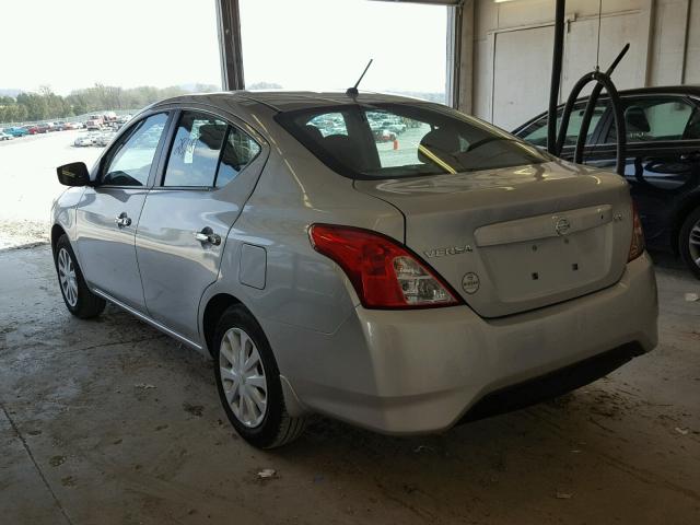 3N1CN7AP2GL891427 - 2016 NISSAN VERSA S SILVER photo 3