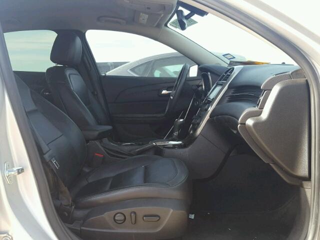 1G11E5SA6GF139753 - 2016 CHEVROLET MALIBU LIM 银色 照片 5