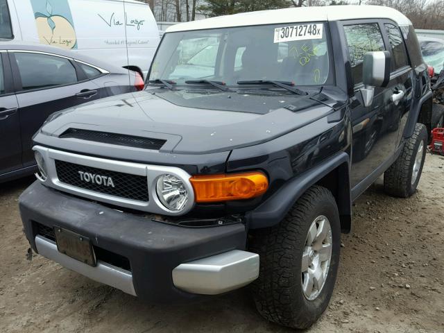 JTEBU11F38K050215 - 2008 TOYOTA FJ CRUISER BLACK photo 2