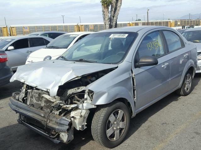 KL1TD5DE1AB126367 - 2010 CHEVROLET AVEO LS SILVER photo 2