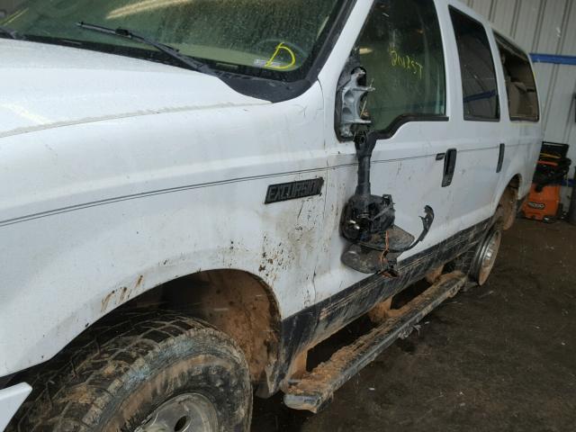 1FMSU41P55EB37005 - 2005 FORD EXCURSION WHITE photo 9