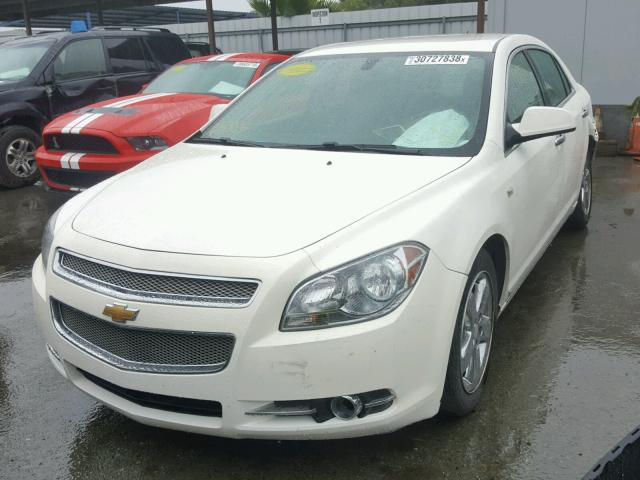 1G1ZK57BX8F263457 - 2008 CHEVROLET MALIBU LTZ WHITE photo 2