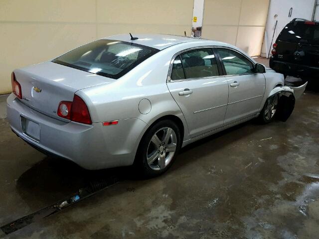 1G1ZH57B69F240628 - 2009 CHEVROLET MALIBU 1LT SILVER photo 4