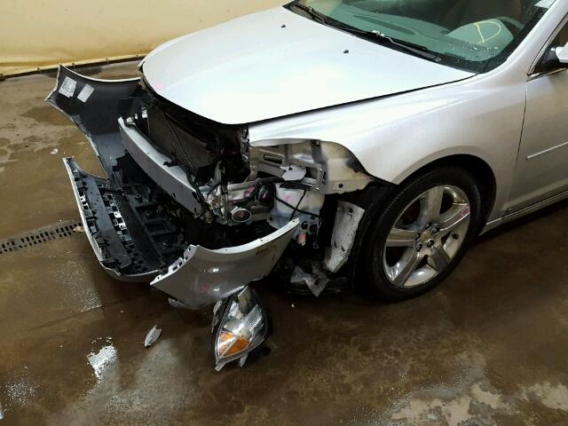 1G1ZH57B69F240628 - 2009 CHEVROLET MALIBU 1LT SILVER photo 9