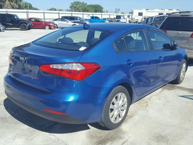 KNAFX4A67E5204608 - 2014 KIA FORTE LX BLUE photo 4