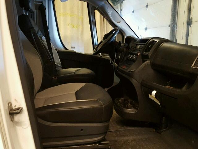 3C6TRVAG1HE546005 - 2017 RAM PROMASTER WHITE photo 5