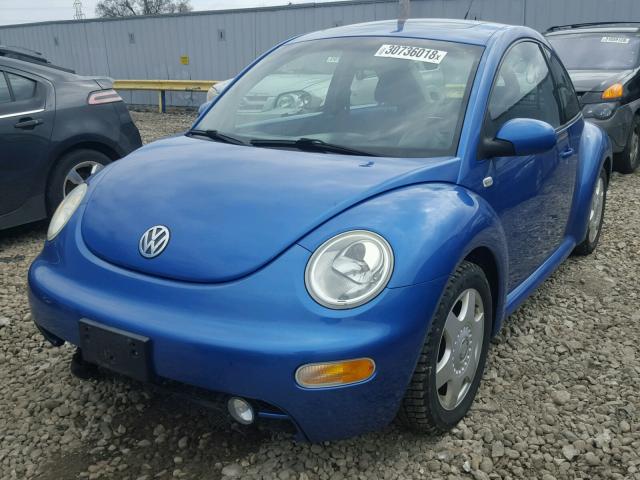 3VWCS21C11M420079 - 2001 VOLKSWAGEN NEW BEETLE BLUE photo 2