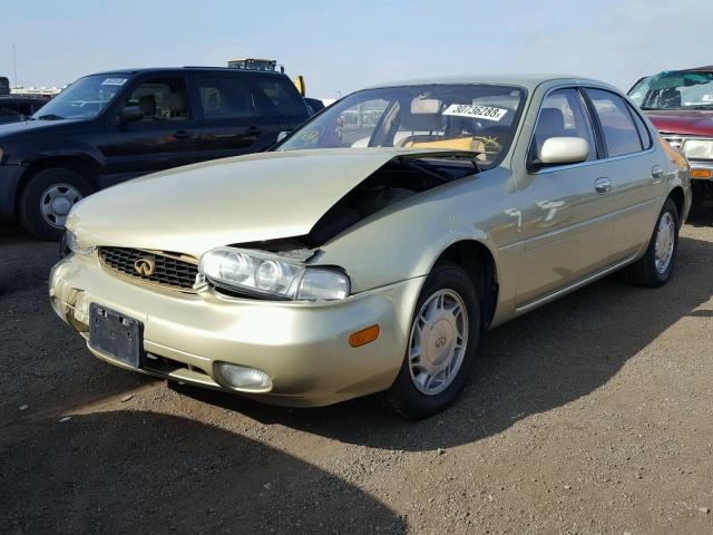 JNKAY21D0SM216709 - 1995 INFINITI J30 GOLD photo 2