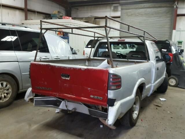 1GCCS1447T8222082 - 1996 CHEVROLET S TRUCK S1 SILVER photo 4