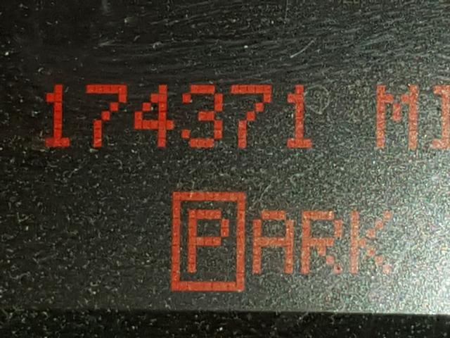 2G2WP552361126934 - 2006 PONTIAC GRAND PRIX BLACK photo 8