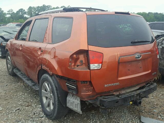 KNDJJ742895022835 - 2009 KIA BORREGO LX ORANGE photo 3