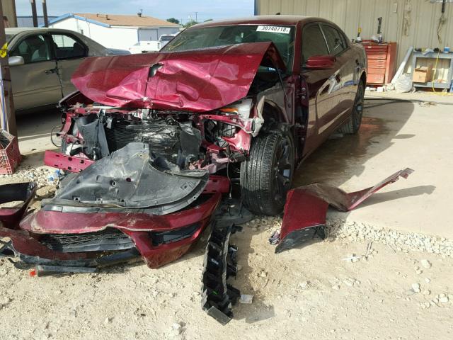 2C3CDXCT5JH139896 - 2018 DODGE CHARGER R/ BURGUNDY photo 2