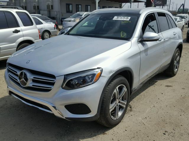 WDC0G4JBXGF060453 - 2016 MERCEDES-BENZ GLC 300 SILVER photo 2