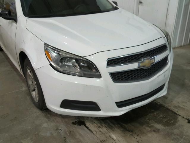 1G11B5SA4DF125547 - 2013 CHEVROLET MALIBU LS თეთრი ფოტო 9