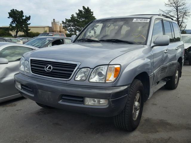 JTJHT00W123523198 - 2002 LEXUS LX 470 BLUE photo 2