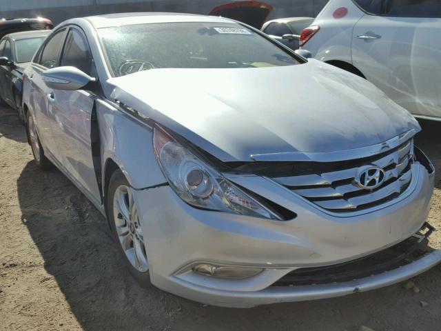 5NPEC4AC8BH150358 - 2011 HYUNDAI SONATA SE SILVER photo 1