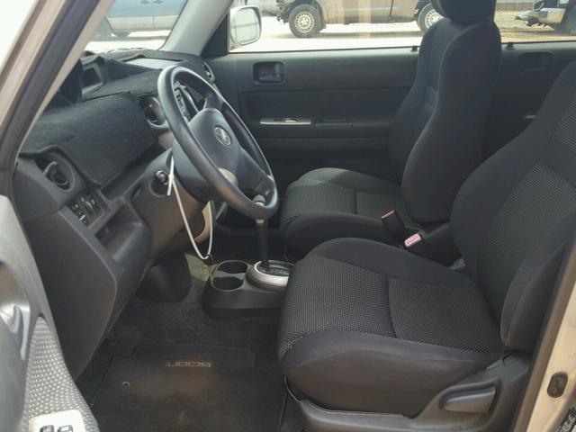 JTLKT324364046784 - 2006 TOYOTA SCION XB GOLD photo 5